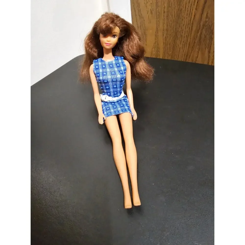 Vintage Barbie Mattel 1990s Brunette Teresa - Picture 10 of 16